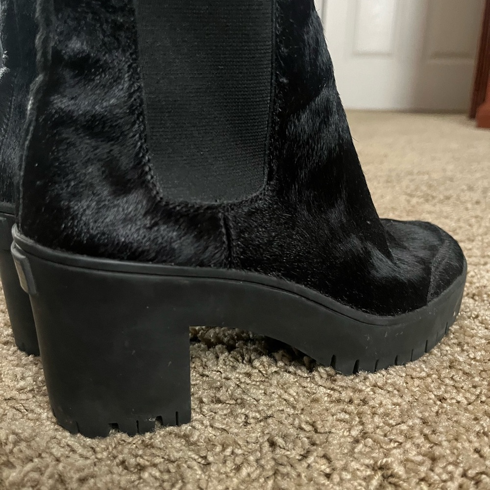 Women DKNY mohair fur ankle booties size 6.5